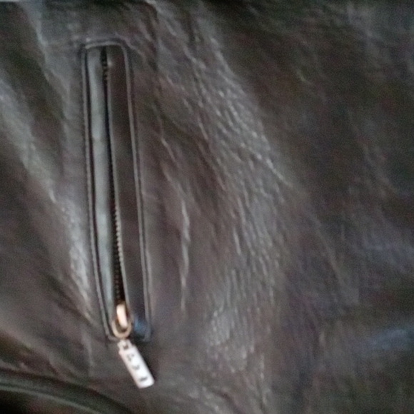 Prince William Italy Style Men’s leather vest - Picture 5 of 11